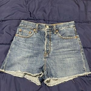 Levi’s ribcage shorts